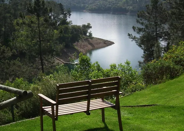 Quinta Do Troviscal كاستيلو دو بودي